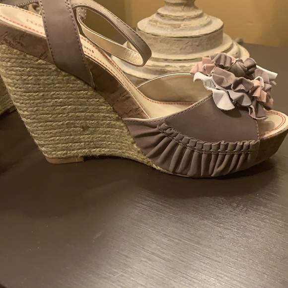 Wedges - Picture 2 of 2